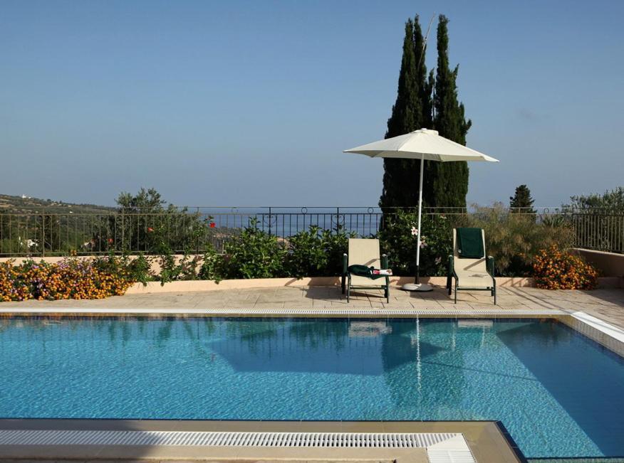 Provenzo And Meliti Villas Lourdata  Exteriör bild