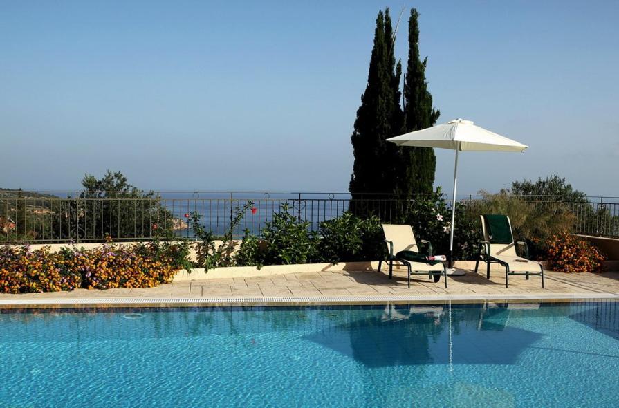 Provenzo And Meliti Villas Lourdata  Exteriör bild